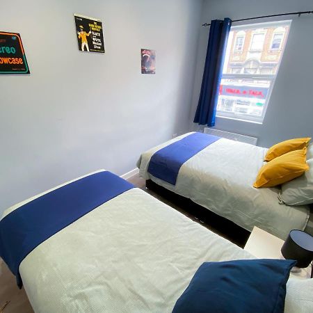 Stylish 1 Bedroom Flat In Wood Green Londres Extérieur photo