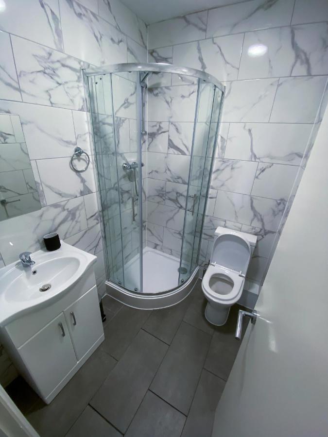 Stylish 1 Bedroom Flat In Wood Green Londres Extérieur photo