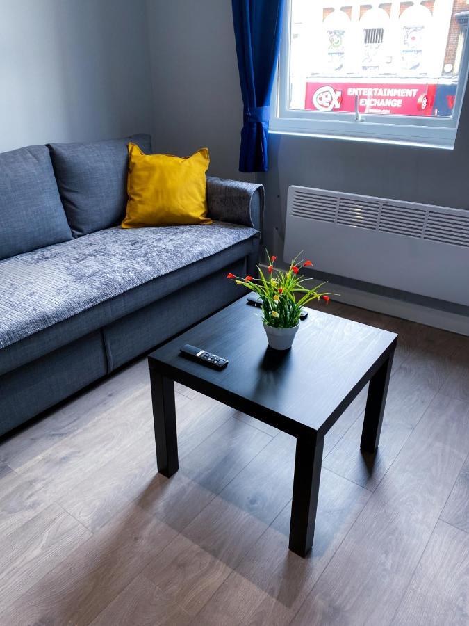 Stylish 1 Bedroom Flat In Wood Green Londres Extérieur photo