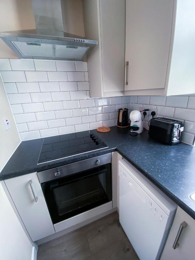 Stylish 1 Bedroom Flat In Wood Green Londres Extérieur photo