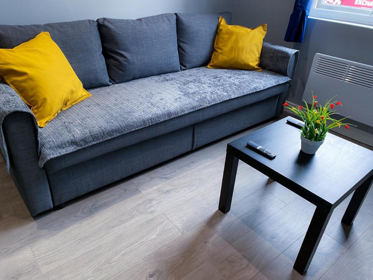 Stylish 1 Bedroom Flat In Wood Green Londres Extérieur photo