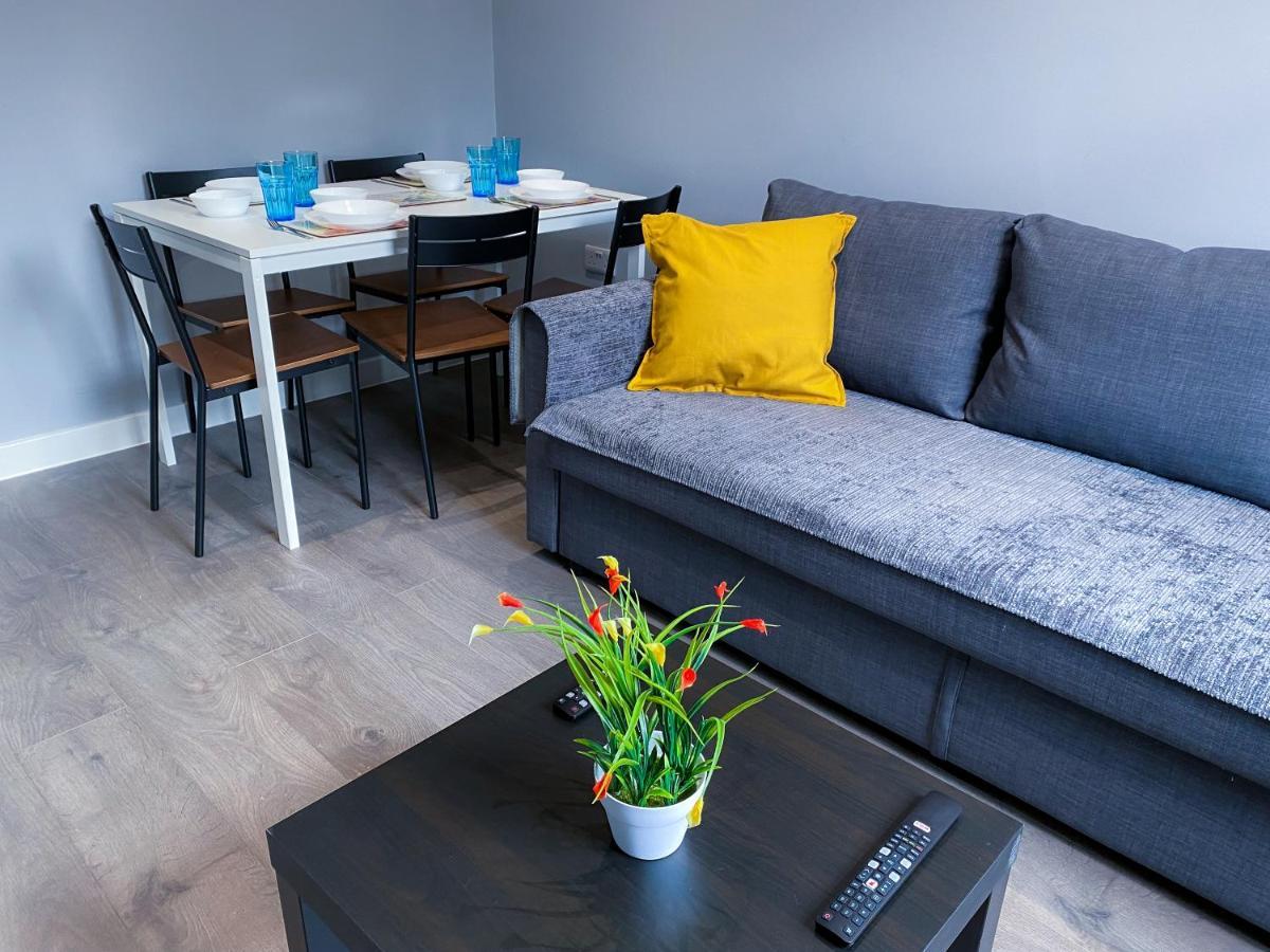 Stylish 1 Bedroom Flat In Wood Green Londres Extérieur photo